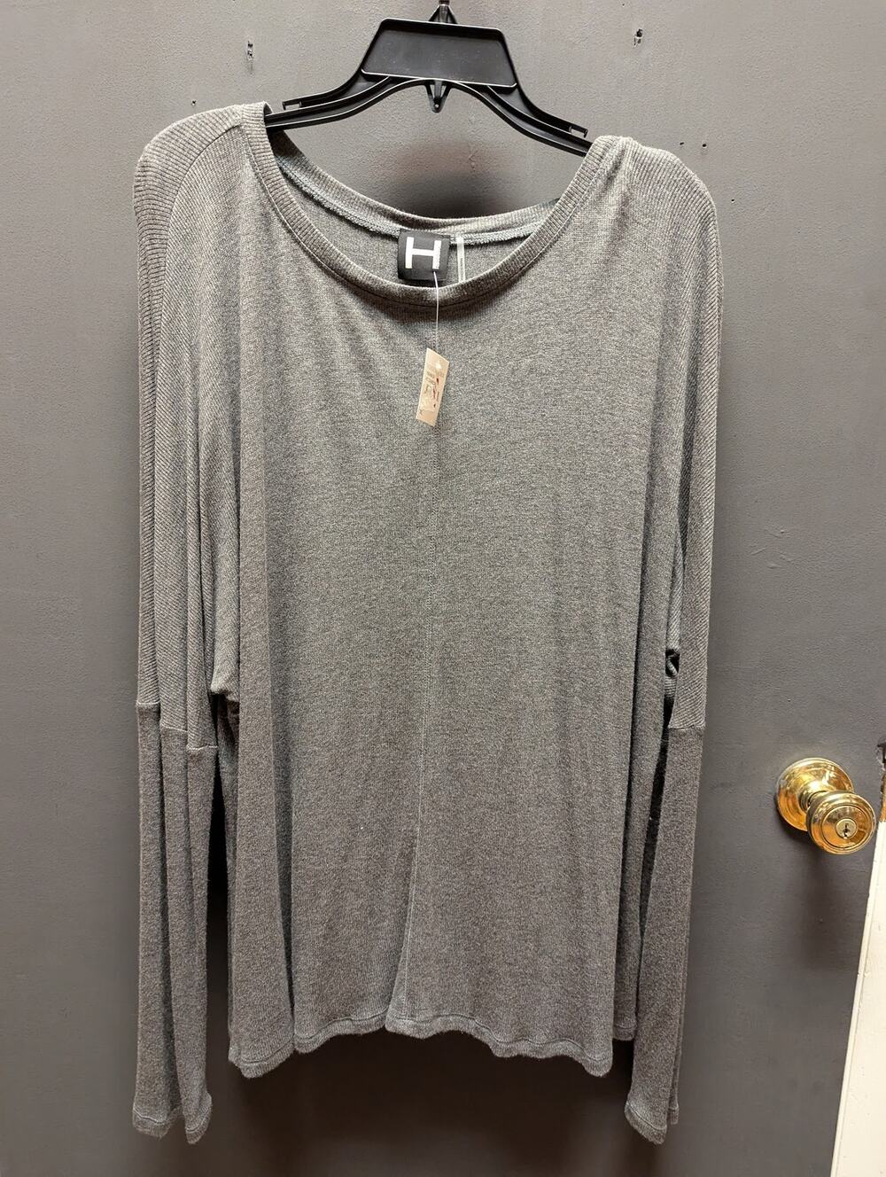H by Bordeaux Long Sleeve Gray Top T-shirt Ribbed drop shoulder NEW layering